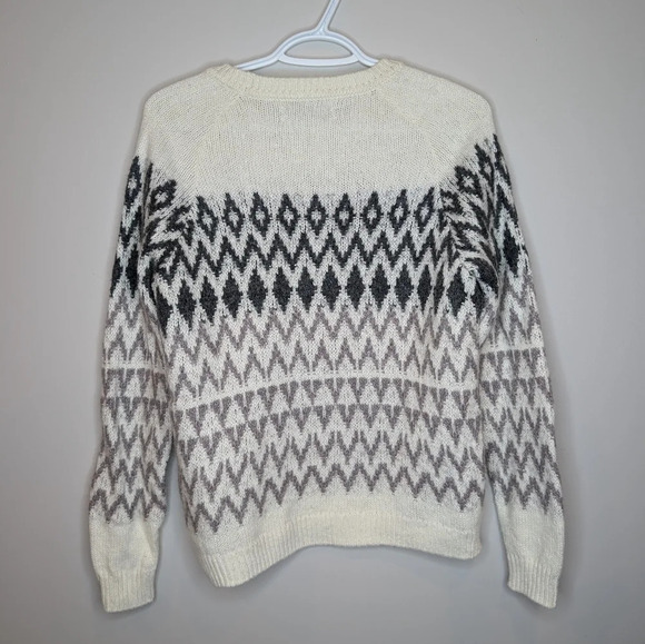 Ann Taylor LOFT Crewneck Brushed Fair Isle Sweater Size Medium Whisper White M - Picture 2 of 7